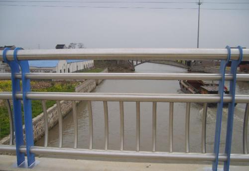 汕尾高速公路護(hù)欄 汕尾高速公路護(hù)欄